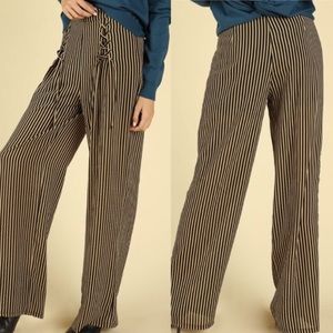 ❗️Two  Left S❗️NWT Honey Stripe Pants